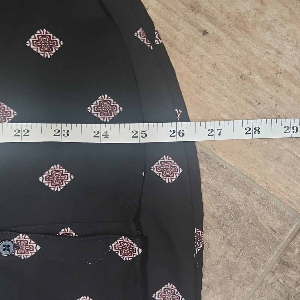 EXPRESS Sleeveless button-down top - Picture 10 of 10
